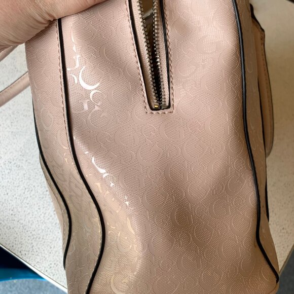 GUESS PINK FAUX LEATHER 3-COMPARTMENT SHOULDER BAG WITH LEOPARD INTERIOR - Picture 6 of 13